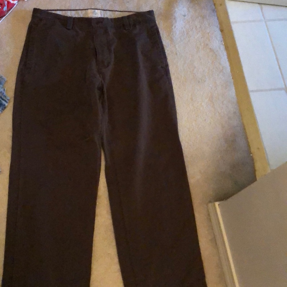 Gap relaxed fit brown khaki 35x30